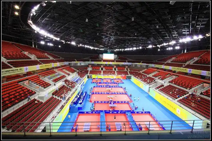 【大运开闭幕式主场馆--春茧摄影图片】深圳湾纪实摄影_南风窗_太平洋