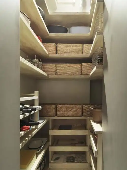 小区地下储藏室有没有必要购买内行人产权都没谁买谁吃亏