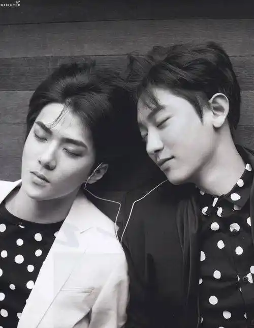 exo吴世勋&朴灿烈《we young》中文版同步推出,欢迎关注!