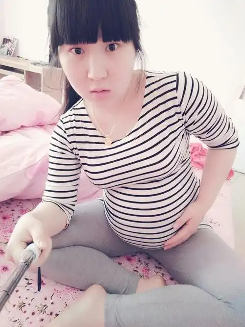 求宝妈一块晒晒肚子,晒晒宝宝