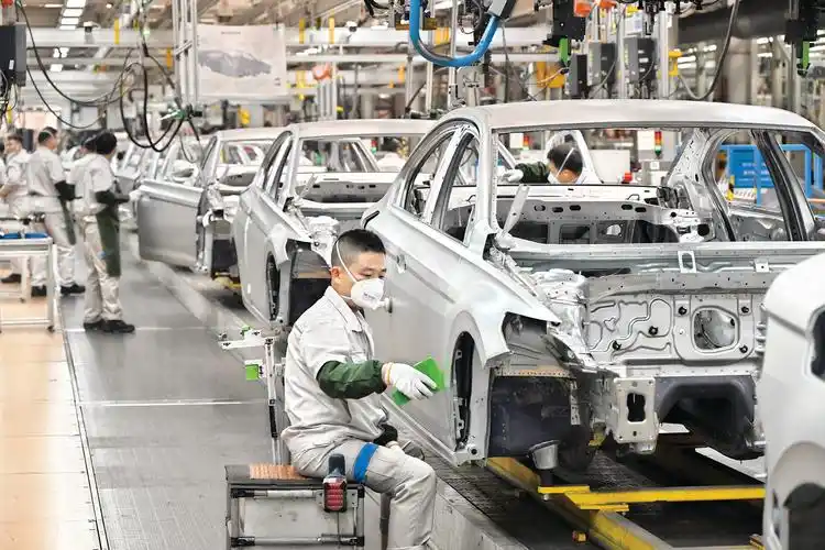 发展汽车产业集群构筑制造业发展新优势