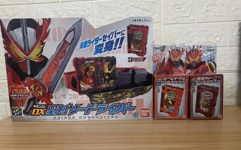 假面骑士圣刃烈火三册详细把玩视频(勇气之龙,风暴神鹰,西游记)