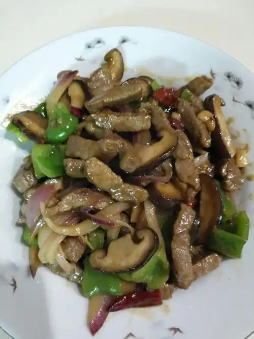 香菇炒牛肉
