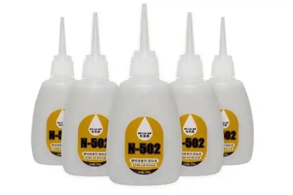 502胶水弄衣服上怎么去除502胶水能粘什么材料