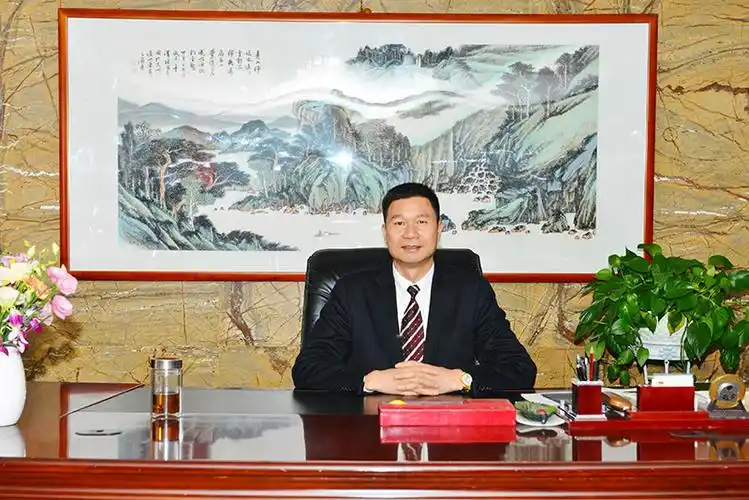 云南巨力集团:巨流竞舸力争上游