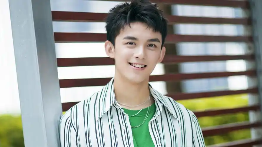 吴磊明星明星风尚壁纸