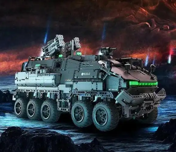 流浪地球周边到2800零件还原装甲车科幻迷沸腾了