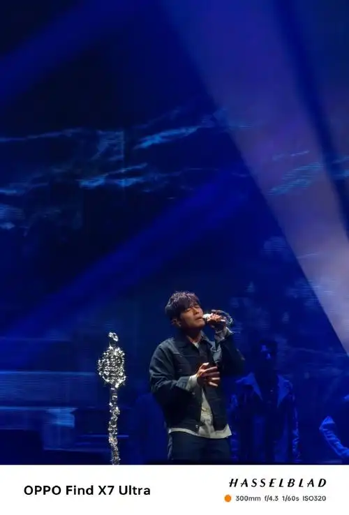 终于有机会看周杰伦演唱会了,经典歌曲大串烧回忆满满.