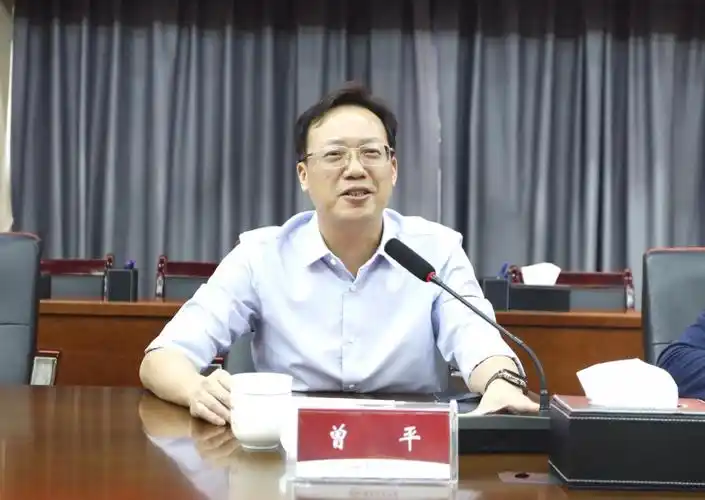 全南县委书记曾平一行来我校视察调研