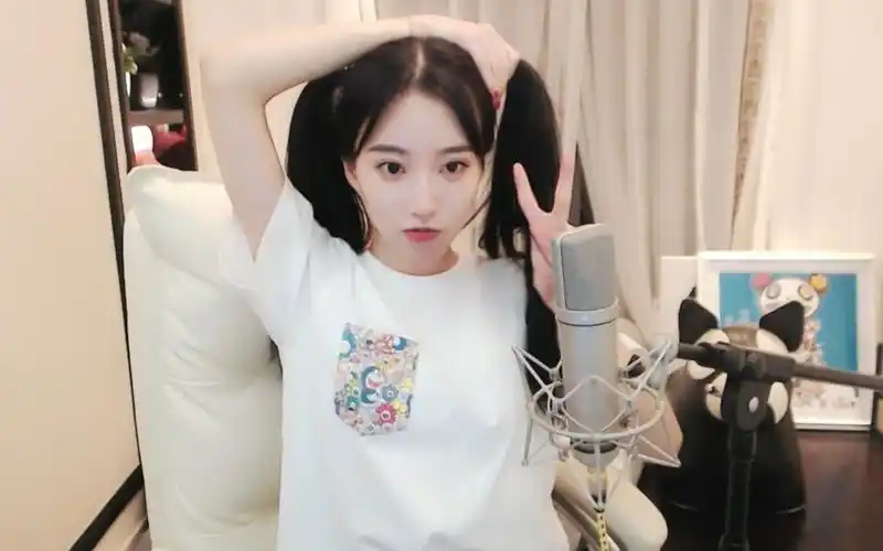 斗鱼小苏菲2019723录播xiaosufei