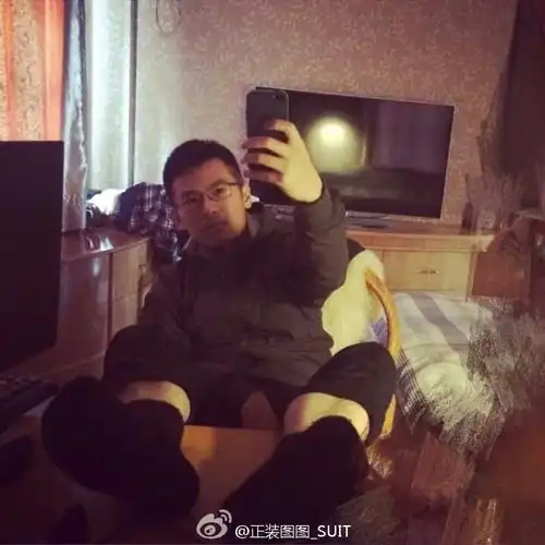 黑袜帅哥的推荐 | lofter(乐乎) - 让兴趣,更有趣