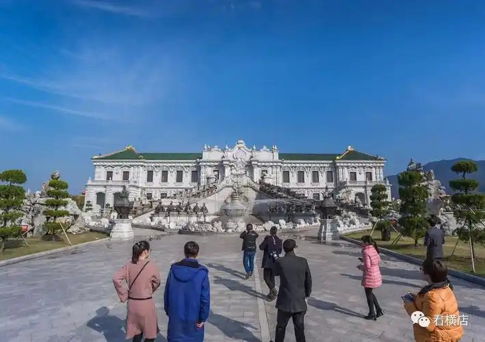 开展培训评比 圆明新园让员工讲好皇家故事