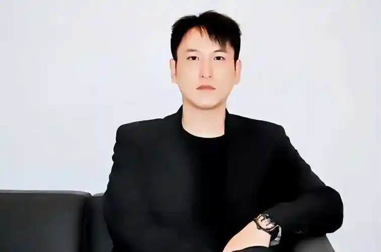 中国最帅的单身总裁("汤臣少主"汤珈铖)