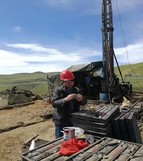 地质二队开展野外检查工作