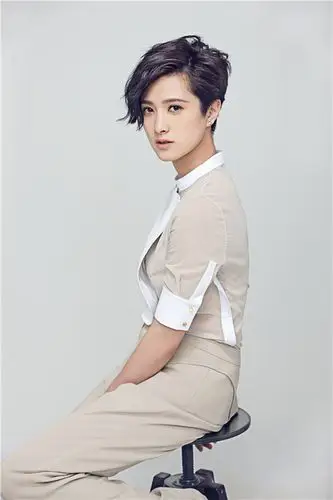 隋俊波曝光百变写真攻气十足魅力满分