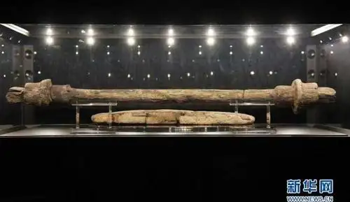 其实滚动车轮不需要多少力量支撑,我估计嫪毐不是控制一辆木车,只是