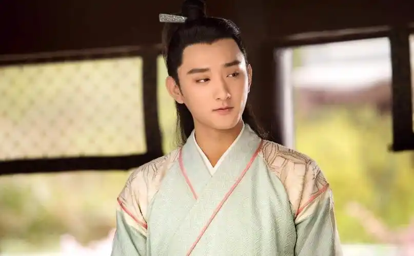 于小彤回应被吐槽渣男大方承认当时自己做的不对