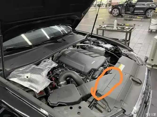 发动机的进气口在哪里?