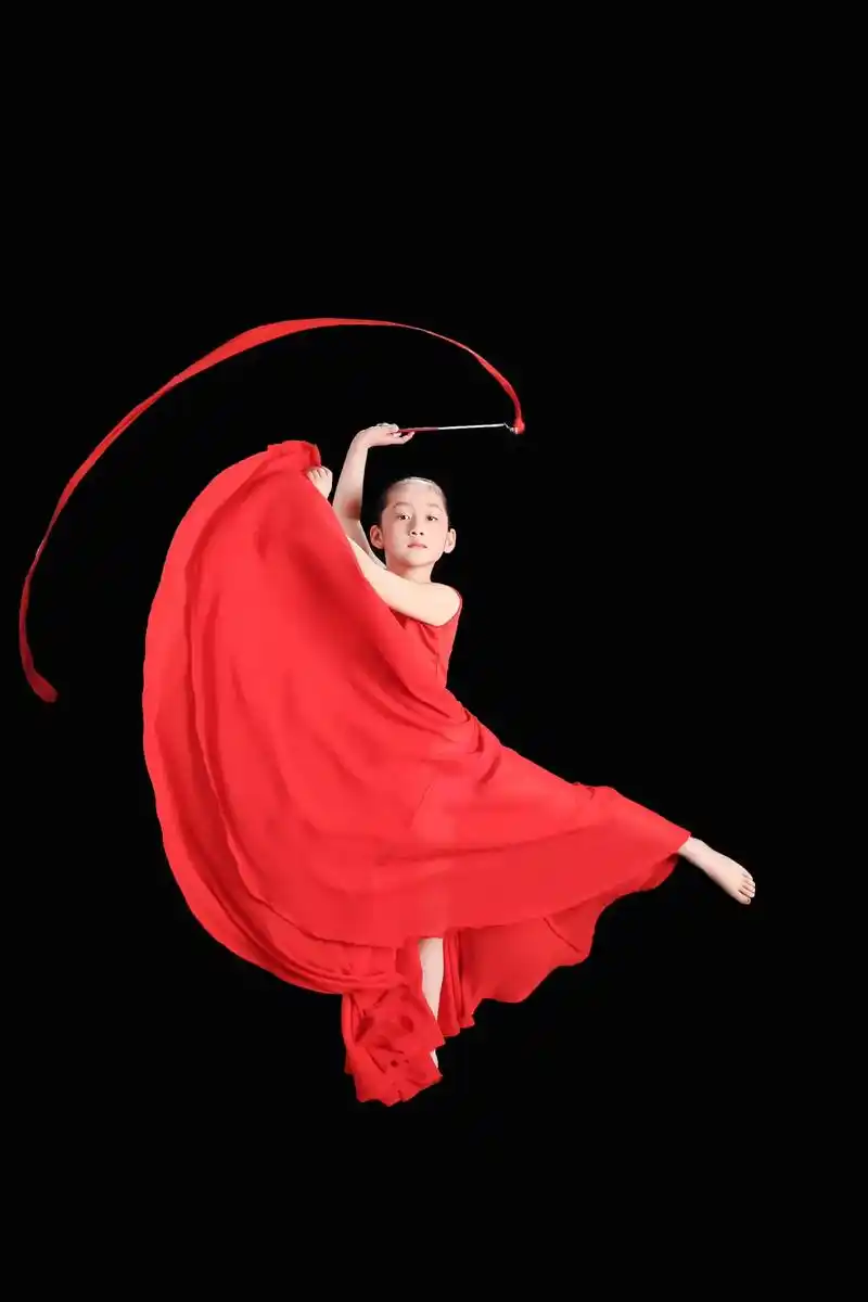 我的女儿就这样马不停蹄的长大了,看着渐行渐远的 - 抖音