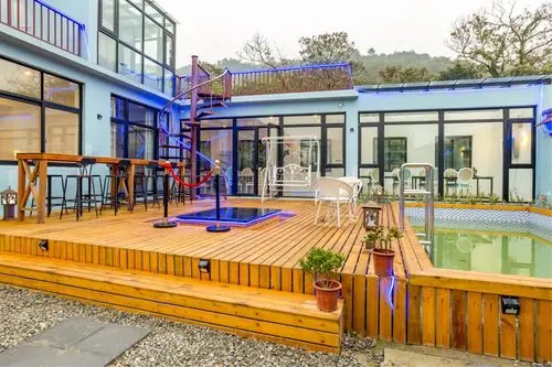 太湖旅游度假区西山岛私人泳池休闲度假娱乐轰趴俱乐部