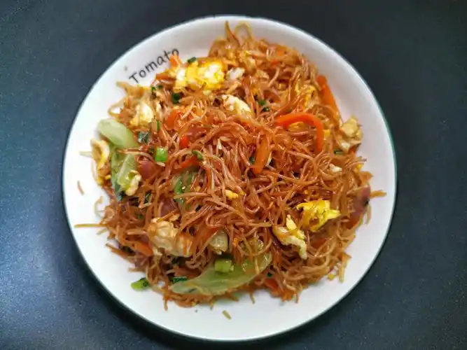 一盘香喷喷的家常炒米粉就做好了,不想做饭的时候炒一盘,美味又省事!