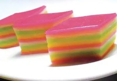 简单易做的传统娘惹九层糕 传统9层糕,做法 非常简单,材料也容易找到