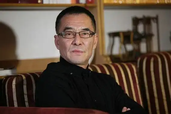 演技好但不出名的中年男演员(出生工人家庭的他)(3)