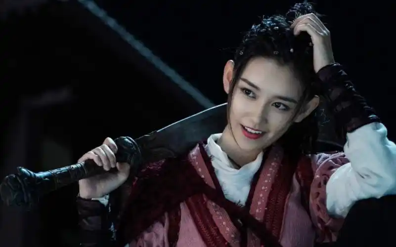 赘婿蒋依依刘西瓜打戏瓜总打架统统闪开