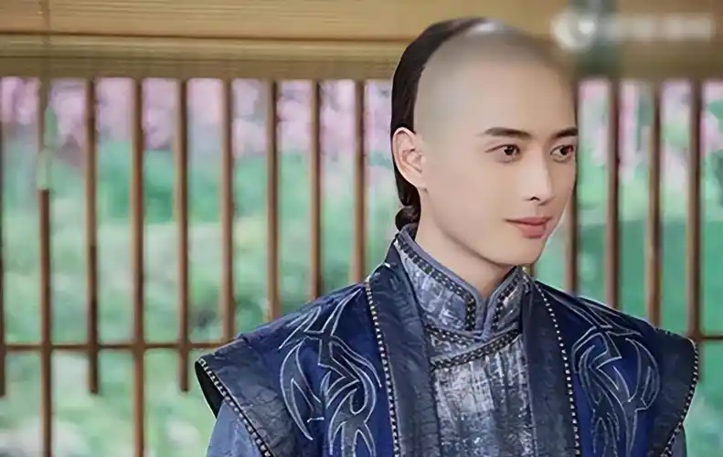 任嘉伦跑龙套,秦俊杰是男一,《龙珠传奇》这部剧藏了多少帅哥?