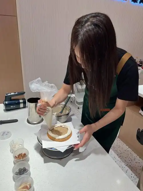 带女朋友学习自己做蛋糕