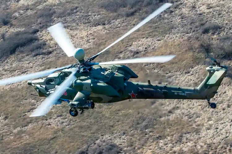 火力十足可媲美阿帕奇俄罗斯米28n直升机的外形是足够霸气