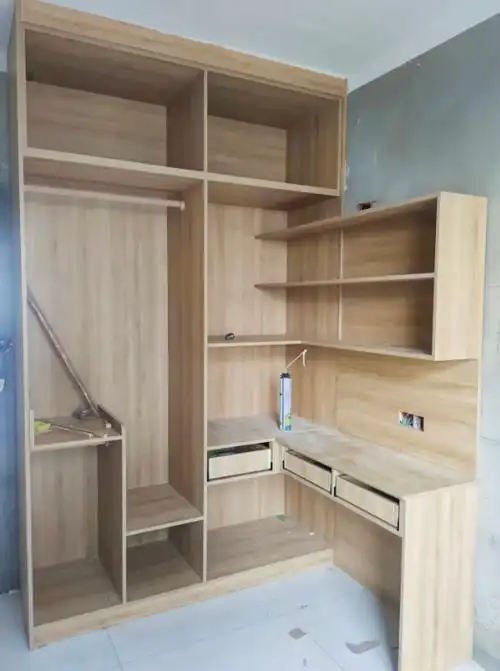 定制衣柜这么方便,为什么很多人还选木工打柜子?来听听大实话