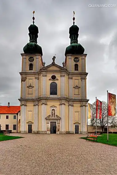 p>奥地利共和国(德语:republik   sterreich,英语:the republic of