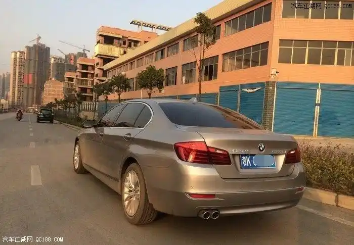 外观兼顾稳重与运动 宝马525li购车作业