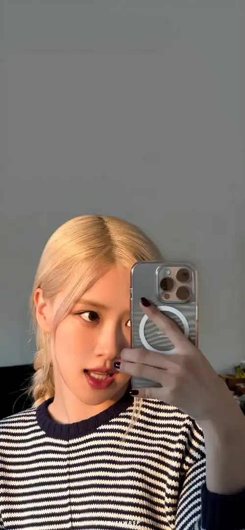 朴彩英#手机壁纸 | 06    cr.tripenwrsp