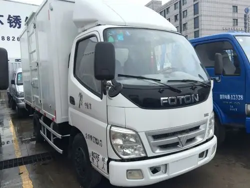 745吨福田3米7厢式 白色 手动档