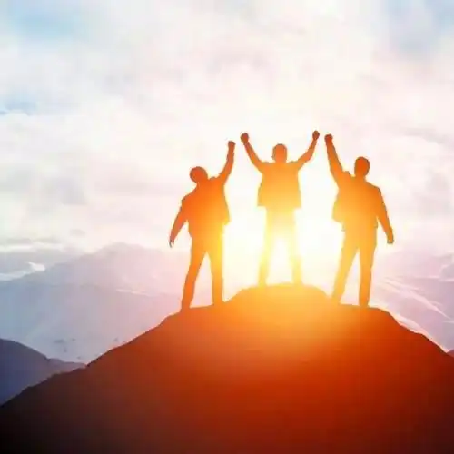 阳光正能量头像男 高清好看的阳光向上正能量男生头像图片_励志头像