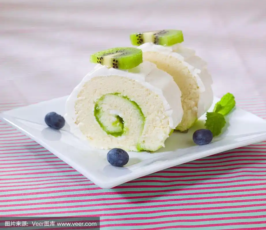 猕猴桃芝士蛋糕摆盘