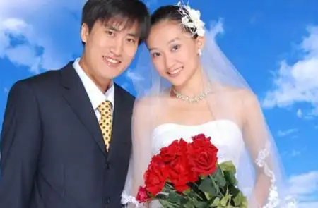 乡村爱情12苏玉红换了发色更好看了小梁颜值真配不上她