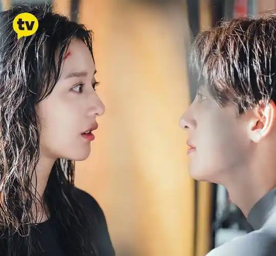 池昌旭,金智媛《爱在大都会》火辣长吻引热议!_网友_kakao_什么