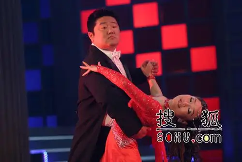 p>汪译男,男,出生于4月18日,上海电视台五星体育频道主持人.