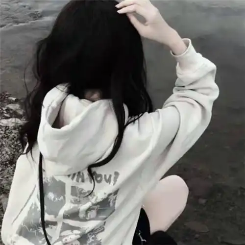 女生头像慵懒偏冷淡风小众好看图片