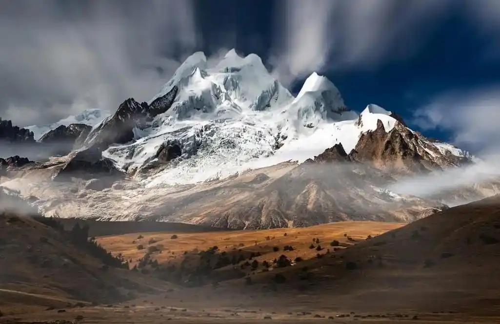 珠穆朗玛峰:海拔8848.86米(图1) 2,南迦巴瓦峰:海 - 抖音