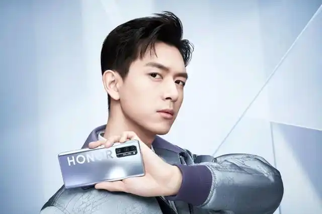 荣耀50拍摄宣传片李现易烊千玺可能成为代言人你希望是谁