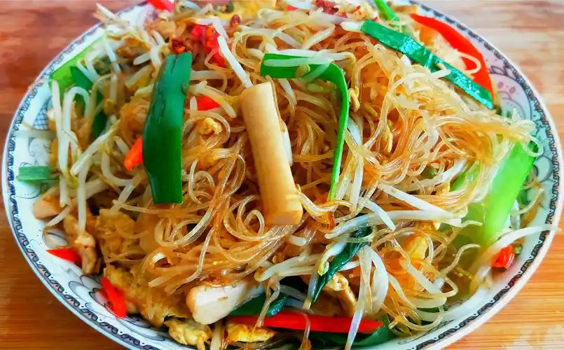 小吃摊的炒米粉为啥那么好吃老师傅教你这么炒一大盘都不够吃