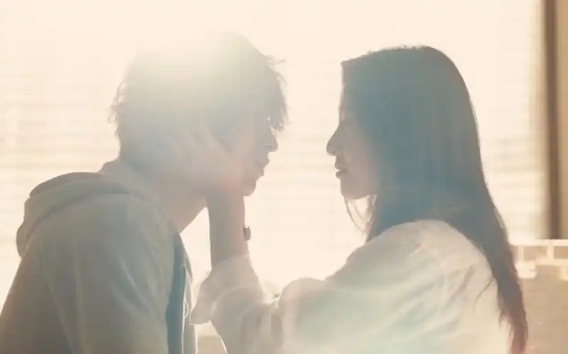 电影『你的眼睛在追问』主题曲「your eyes tell」特别视频公开!