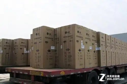 lg千台冰箱送抵雅安灾区9辆载着1000台lg冰箱的大货车从江苏泰州奔波5