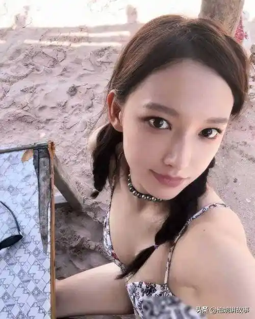 原创程潇在印尼放飞自我泳衣自拍第二弹奶潇称号当之无愧