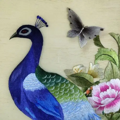 富贵开花蓝孔雀卧室书房挂画品绣者手工刺绣湘绣