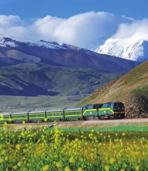 青藏铁路沿线的风光美的无法形容